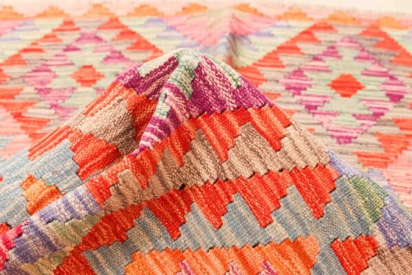 Pure Wool Kilim Rug Reversible and Fadeproof Natural Colours - Image 2