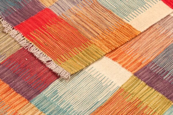 Modern Exquisite Design Kilim Rug - Image 4